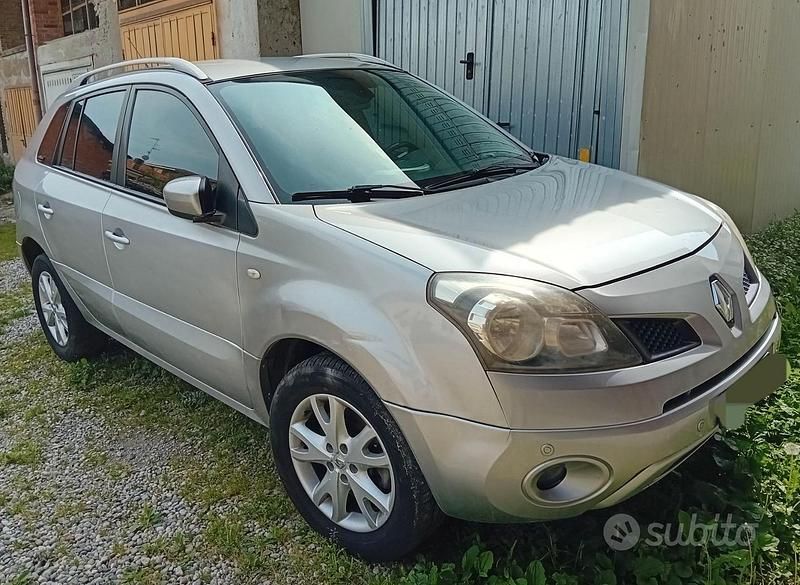 Usata Renault Koleos 150 CV (110 kW) 2009 Grigio SUV