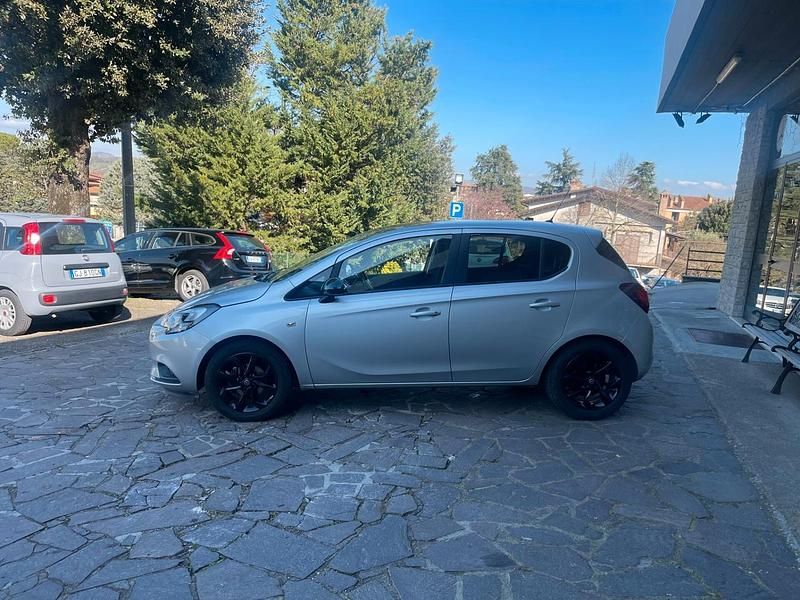 Usata Opel Corsa 90 CV (66 kW) 2016 Argento Utilitaria
