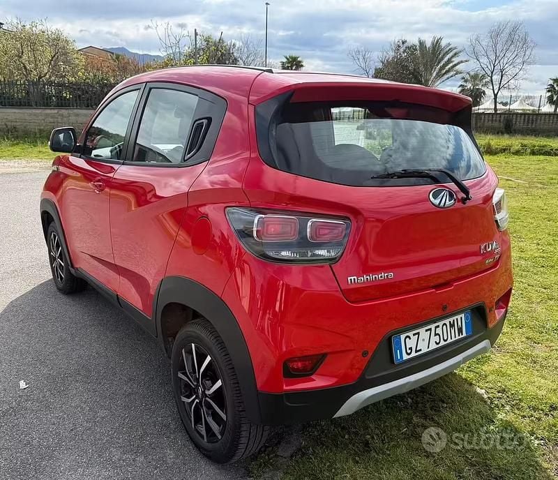 Usata Mahindra KUV100 82 CV (60 kW) 2025 SUV