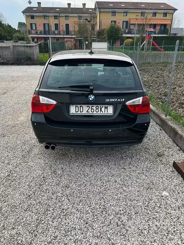 Usata BMW 330 231 CV (169 kW) 2006 Nero Station wagon
