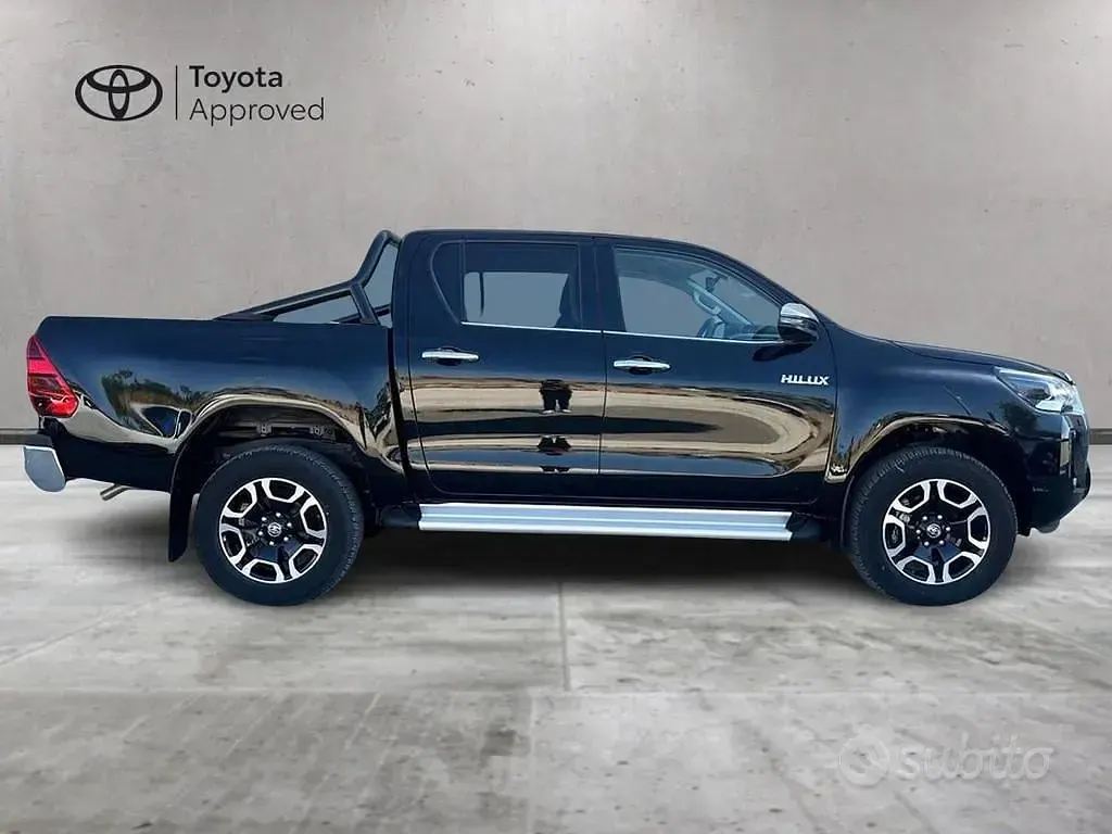 Nuova Toyota HiLux Executive 150 CV (110 kW) 2026 Nero Pick-up