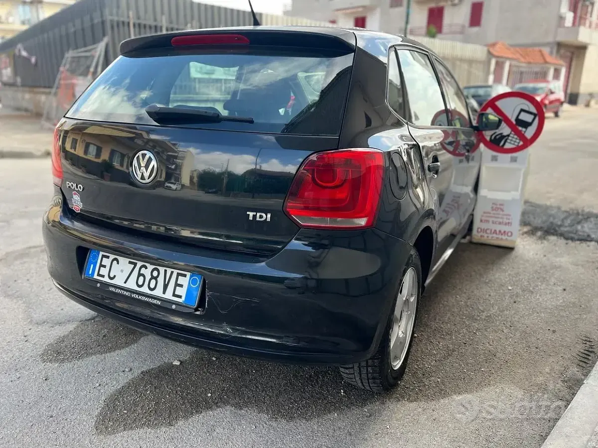 Usata VW Polo 90 CV (66 kW) 2011 Nero Utilitaria