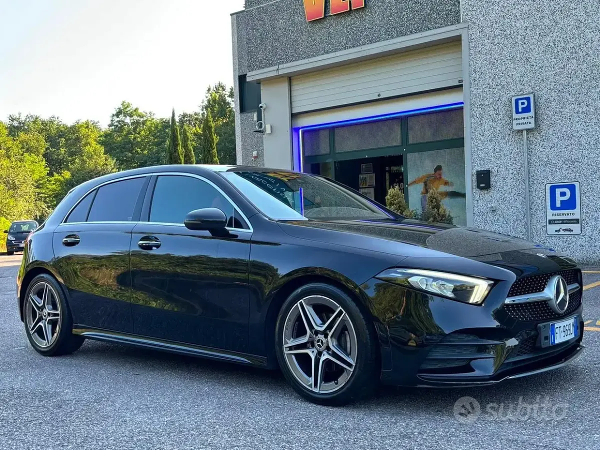 Usata Mercedes A200 Premium 163 CV (119 kW) 2018 Nero Berlina
