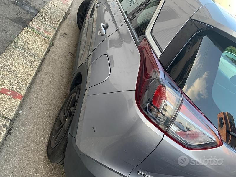 Usata Opel Crossland X 81 CV (59 kW) 2020 Grigio SUV
