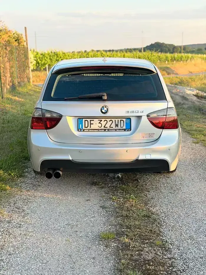 Usata BMW 320 110 CV (80 kW) 2001 Giallo Station wagon