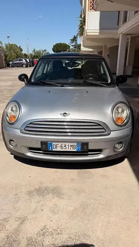 Usata Mini Cooper Chili 120 CV (88 kW) 2007 Grigio Utilitaria