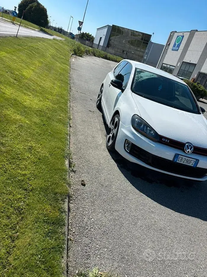 Usata VW Golf VI GTI 210 CV (154 kW) 2010 Bianco Berlina