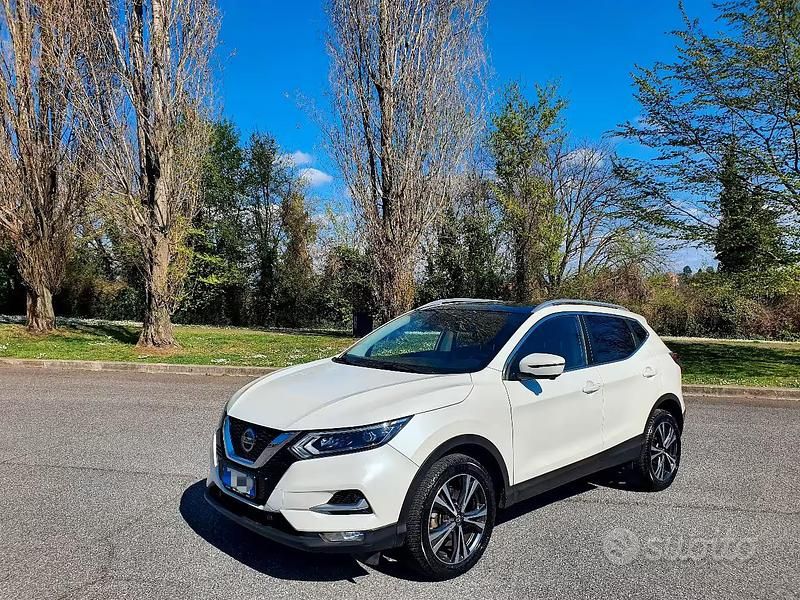 Usata Nissan Qashqai Tekna+ 116 CV (85 kW) 2020 Bianco SUV