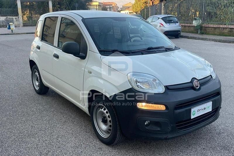 Usata Fiat Panda Pop 69 CV (50 kW) 2018 Bianco Furgone