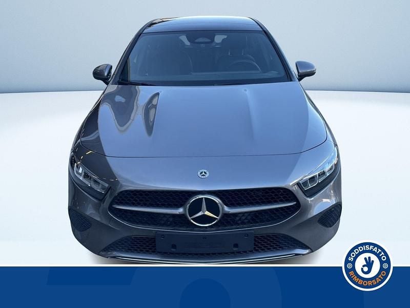 Usata Mercedes A250 Advanced Plus 218 CV (160 kW) 2023 Grigio metallizzato Berlina