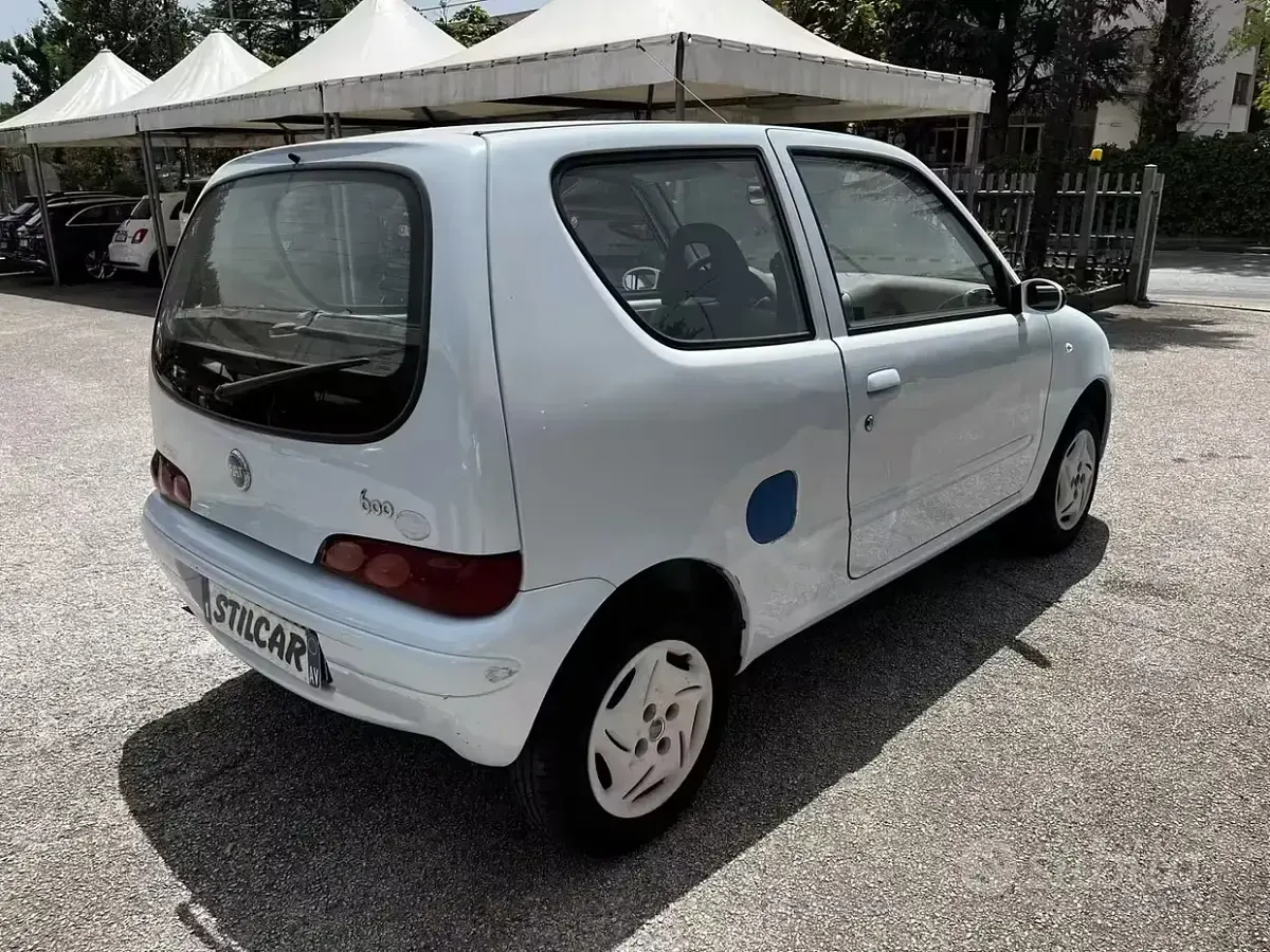 Usata Fiat 600 Active 54 CV (39 kW) 2008 Bluazzurro Utilitaria