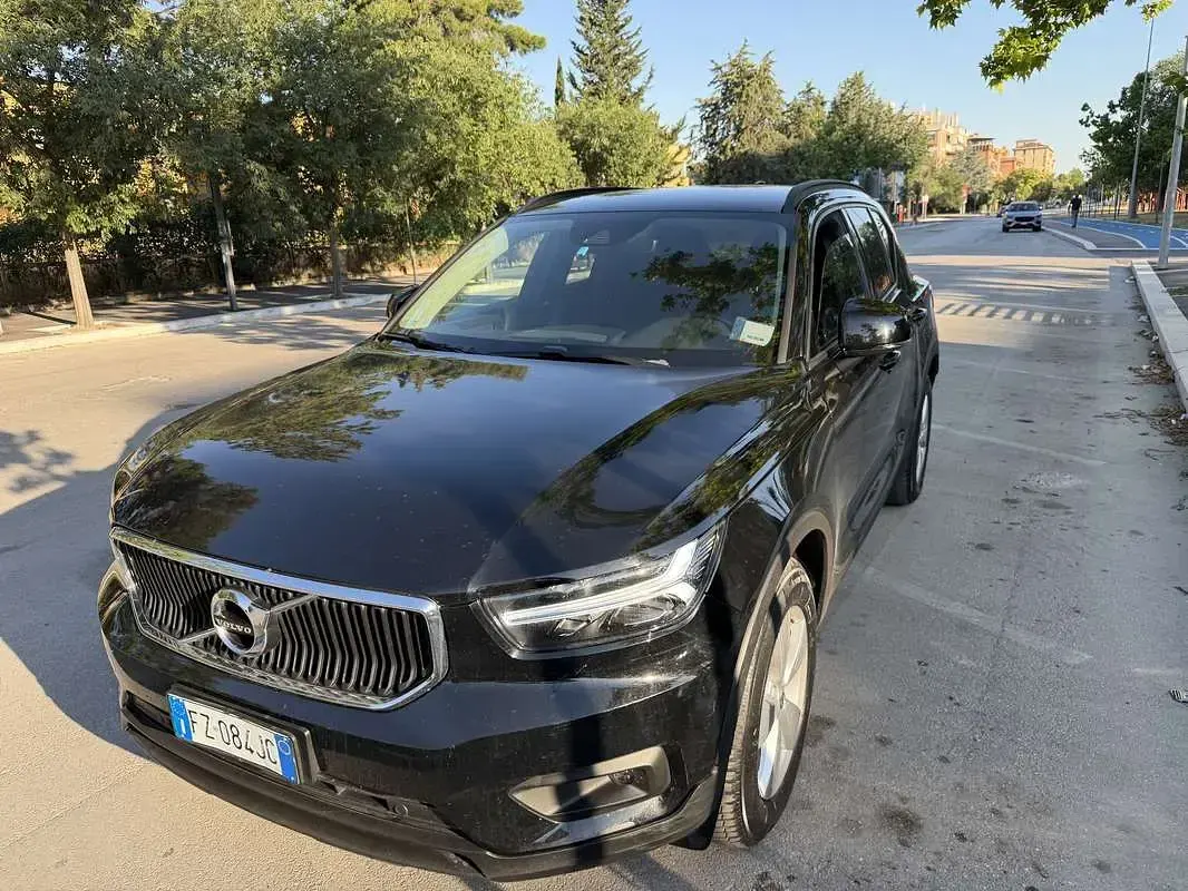 Usata Volvo XC40 163 CV (119 kW) 2019 Nero SUV