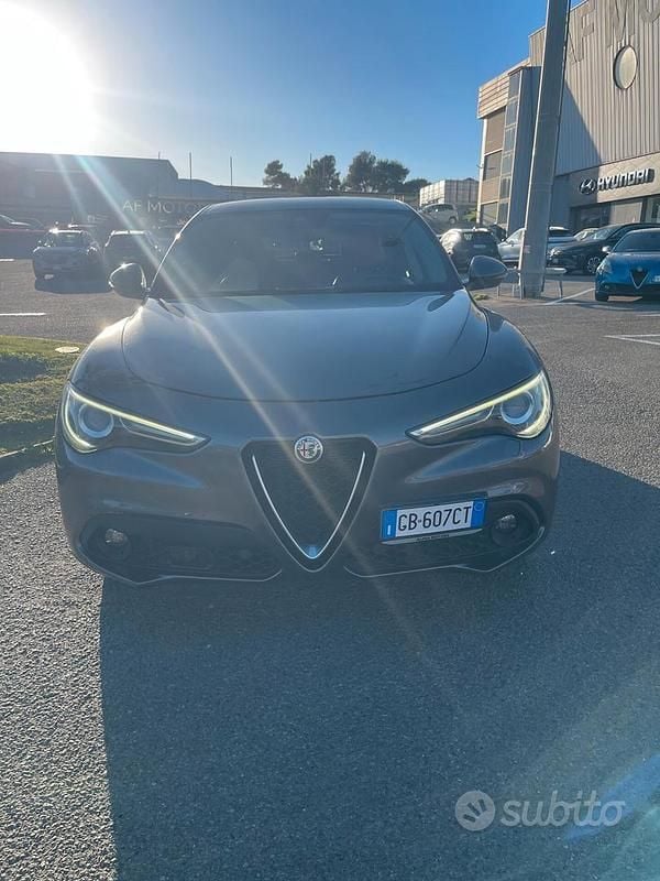 Usata Alfa Romeo Stelvio Ti 210 CV (154 kW) 2020 Grigio SUV