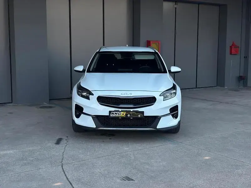 Usata Kia XCeed Urban 116 CV (85 kW) 2022 Bianco SUV