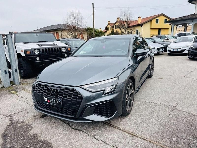 Usata Audi A3 S-Line 116 CV (85 kW) 2024 Grigio scuro Berlina