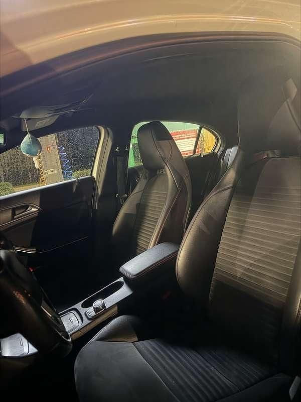 Usata Mercedes A180 Premium 109 CV (80 kW) 2015 Monovolume