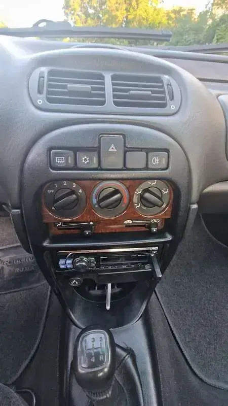 Usata Rover 214 103 CV (75 kW) 1999 Verde Berlina