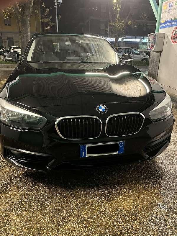 Usata BMW 120 Sport Line 190 CV (139 kW) 2018 Utilitaria