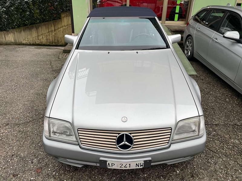 Usata Mercedes SL320 231 CV (169 kW) 1993 Argento Cabrio