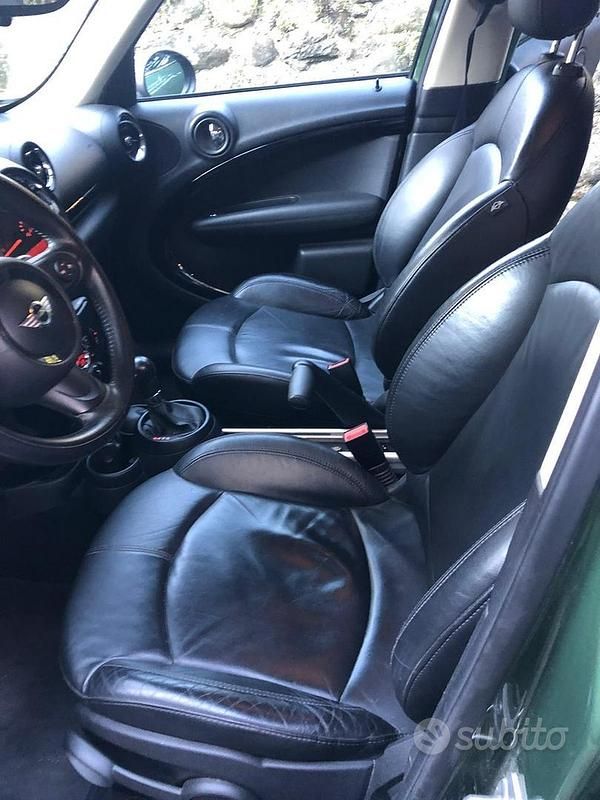 Usata Mini Countryman 111 CV (81 kW) 2016 Verde SUV