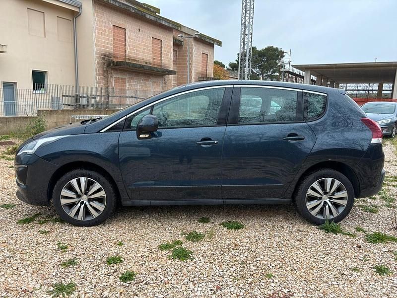 Usata Peugeot 3008 Allure 120 CV (88 kW) 2015 Blu SUV