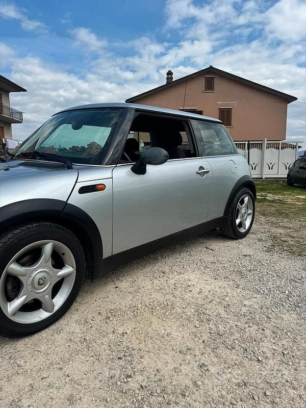 Occasion Mini ONE 90 ch (66 kW) 2004 Citadine