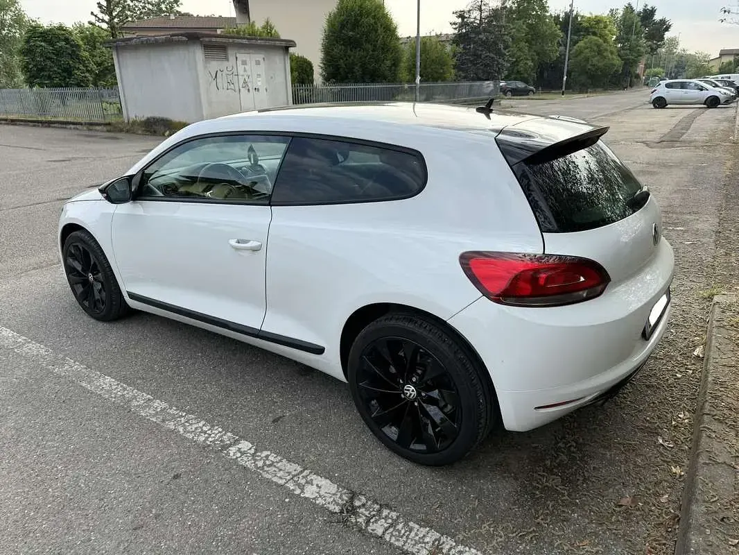 Begagnad VW Scirocco 160 HK (117 kW) 2010 Sportkupé
