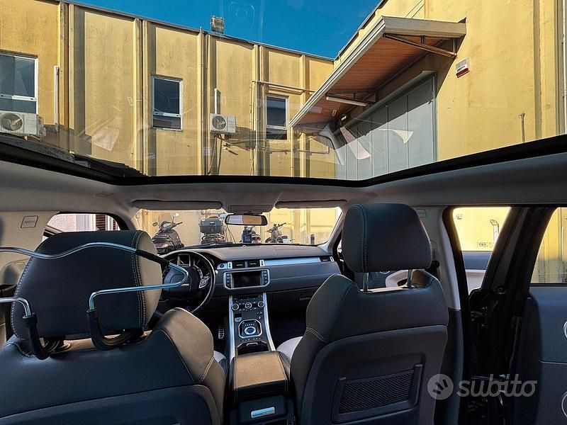 Usata Land Rover Range Rover evoque 190 CV (139 kW) 2015 Grigio SUV