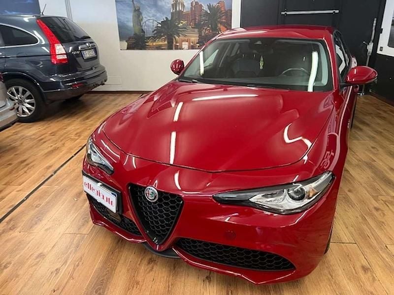 Usata Alfa Romeo Giulia Veloce 150 CV (110 kW) 2016 Pastello Berlina