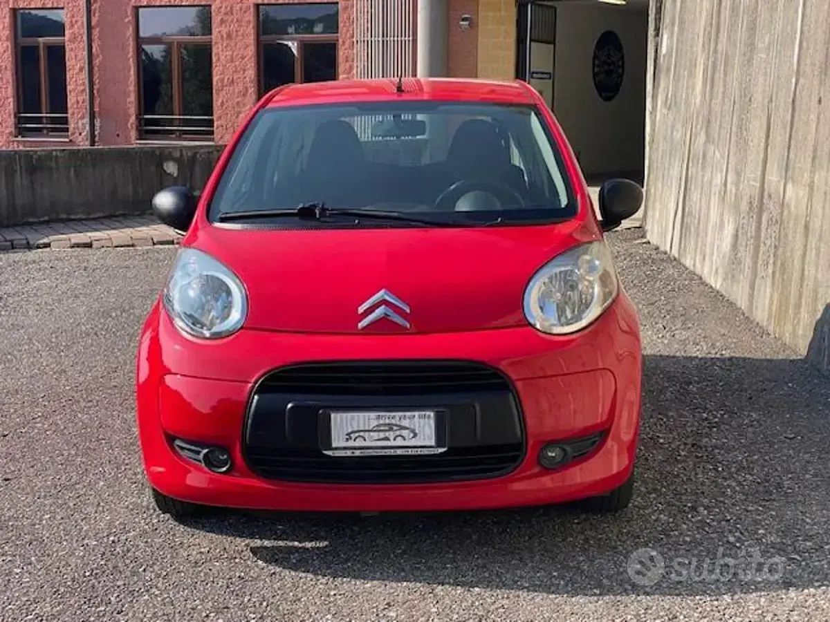 Usata Citroën C1 68 CV (50 kW) 2010 Rosso Utilitaria