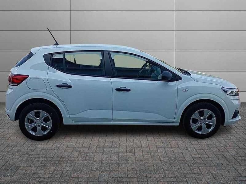 Usata Dacia Sandero Essentiel 101 CV (74 kW) 2025 Bianco Utilitaria
