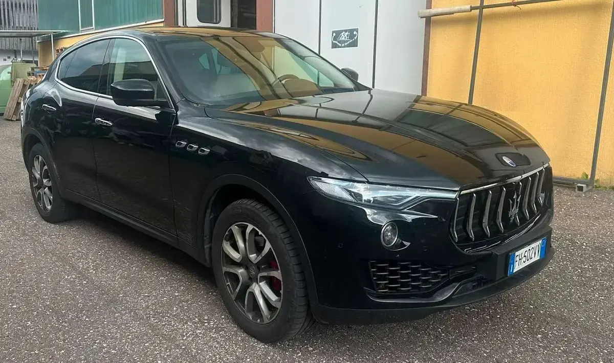 Usata Maserati Levante 250 CV (183 kW) 2017 Nero SUV