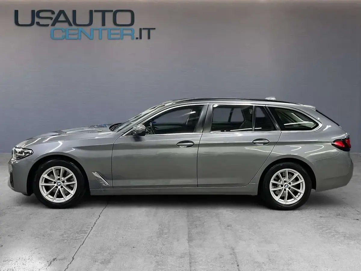 Usata BMW 518 150 CV (110 kW) 2022 Grigio Station wagon