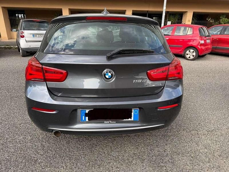 Usata BMW 118 150 CV (110 kW) 2016 Grigio Utilitaria
