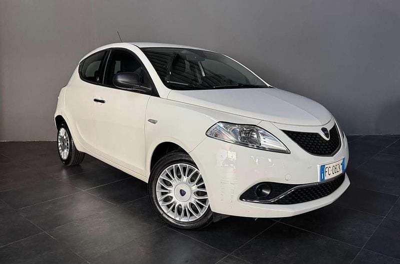 Other Usata 2016 Lancia Ypsilon Gold Due volumi | 6500 € (Ottimo prezzo) - Immagine 1/4