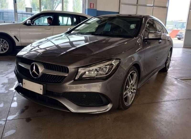 Usata Mercedes CLA220 Shooting Brake Premium 170 CV (125 kW) 2019 Argento Station wagon