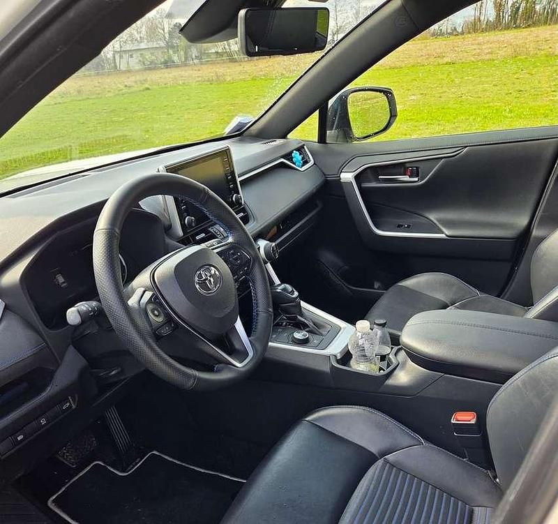 Usata Toyota RAV4 Hybrid Style 178 CV (130 kW) 2019 Bianco SUV