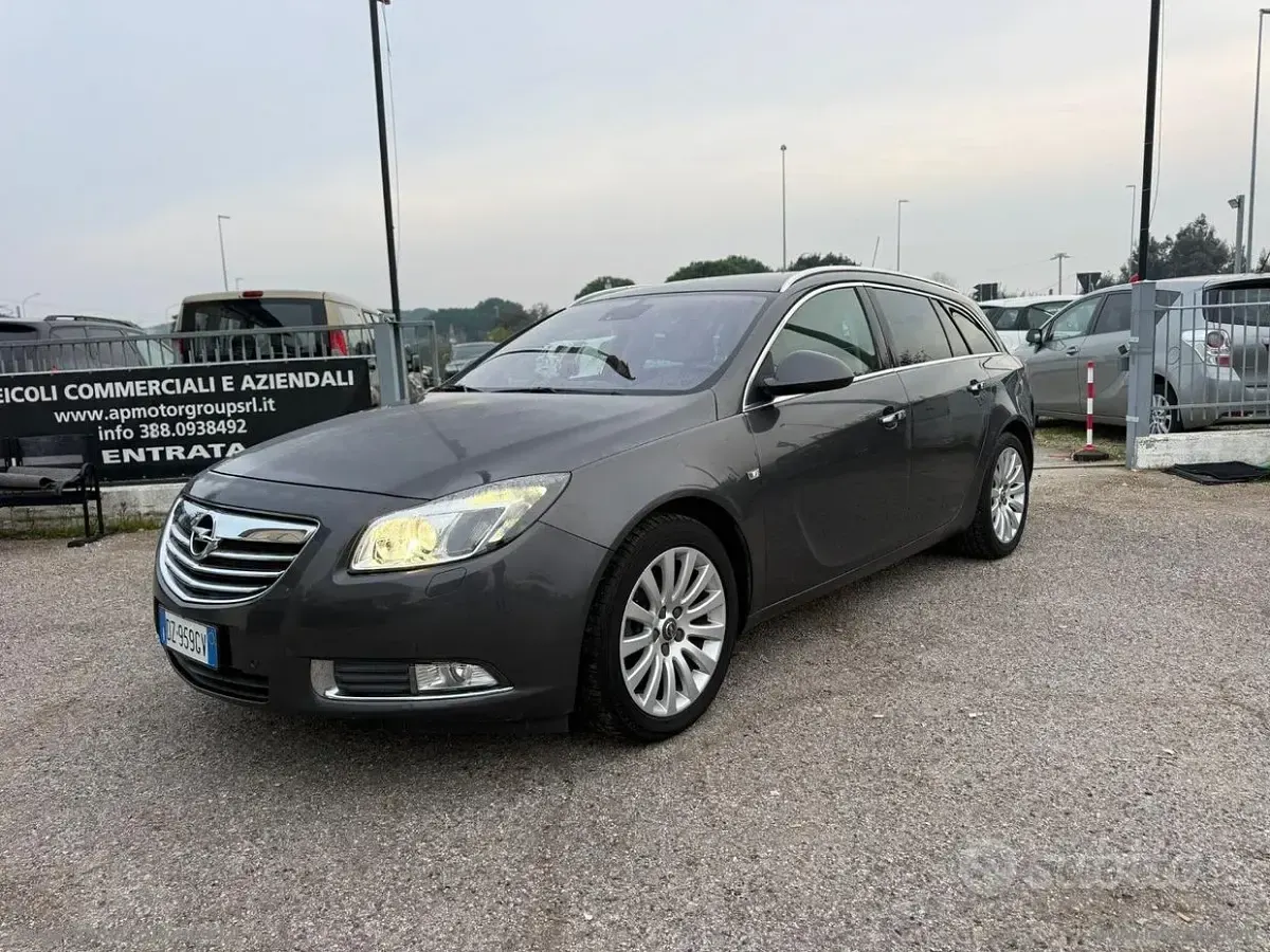 Usata Opel Insignia Cosmo 160 CV (117 kW) 2010 Other Station wagon