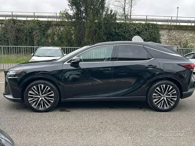 Usata Lexus RX450h+ Executive Line 2024 Nero SUV