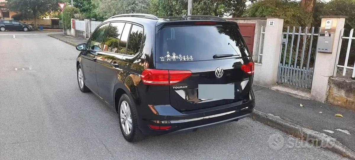 Usata VW Touran Business 116 CV (85 kW) 2020 Grigio Monovolume