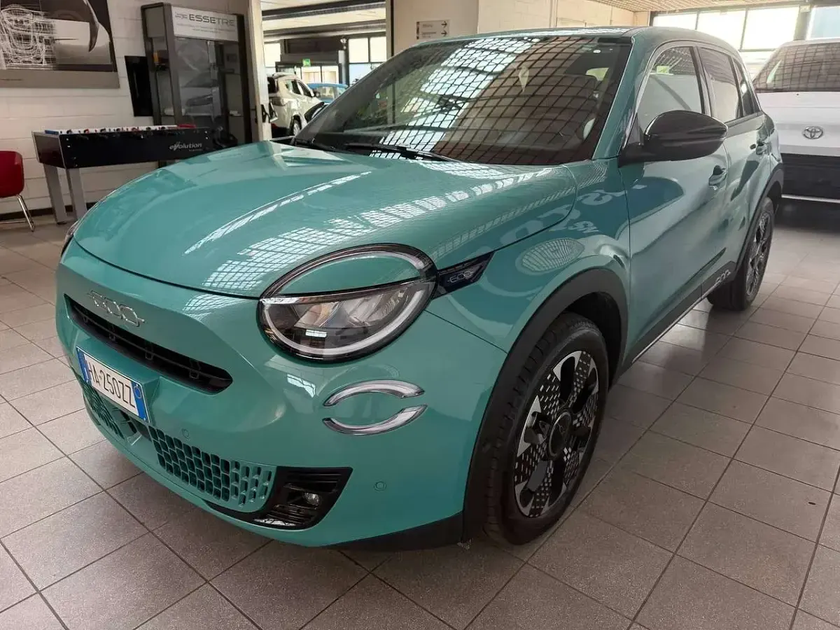 Nuova Fiat 600 La Prima 136 CV (100 kW) 2025 Other SUV