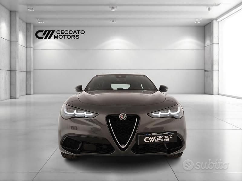 Usata Alfa Romeo Stelvio Ti 210 CV (154 kW) 2023 Grigio SUV