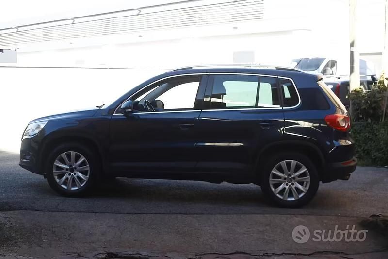 Usata VW Tiguan Sportline 140 CV (102 kW) 2011 Blu SUV