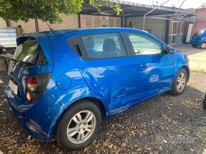Usata Chevrolet Aveo 86 CV (63 kW) 2013 Blu Utilitaria
