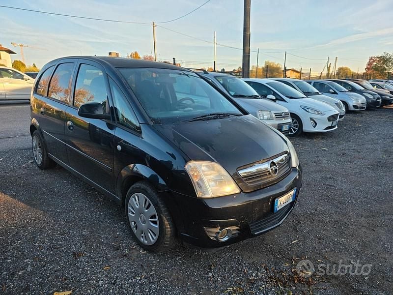 Usata Opel Meriva Enjoy 101 CV (74 kW) 2008 Nero Monovolume