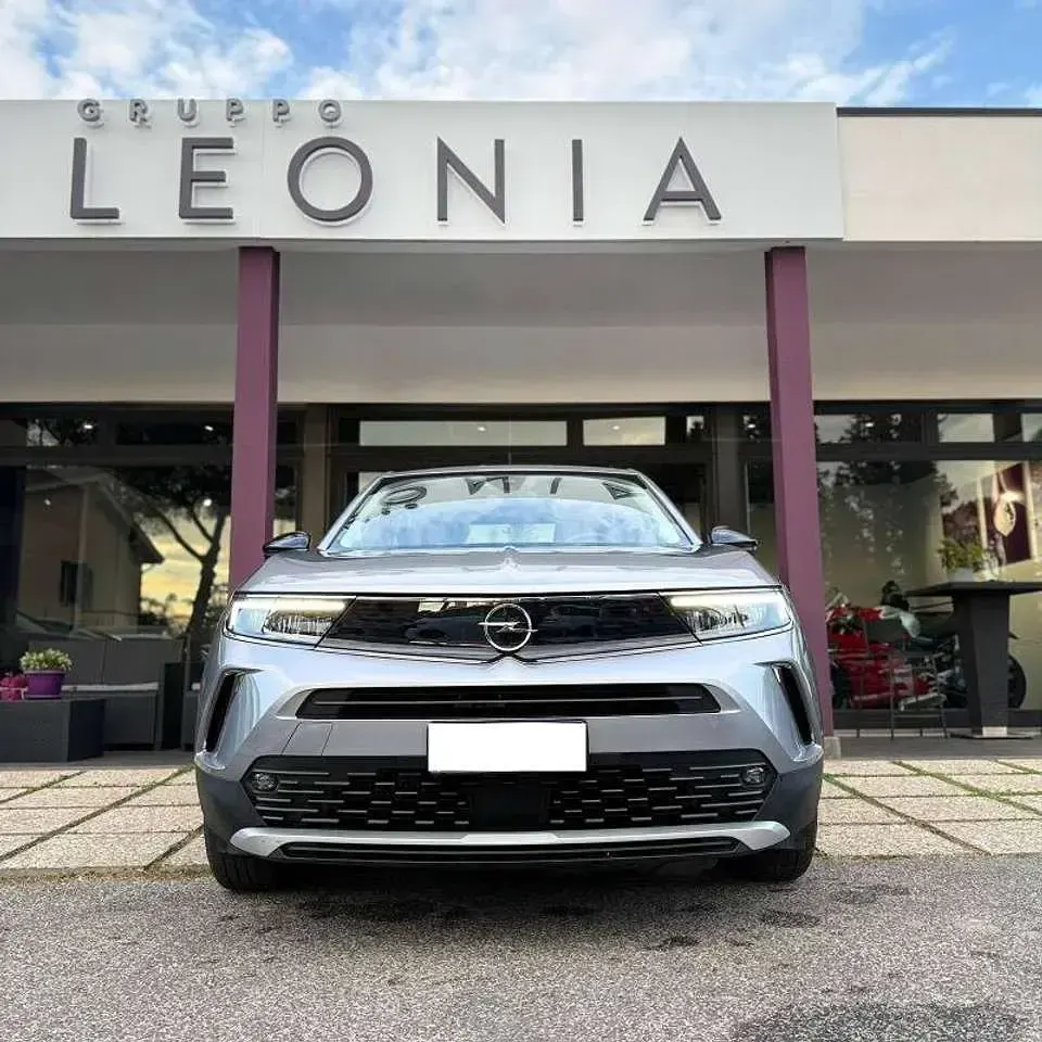 Usata Opel Mokka Elegance 131 CV (96 kW) 2022 Grey artense SUV