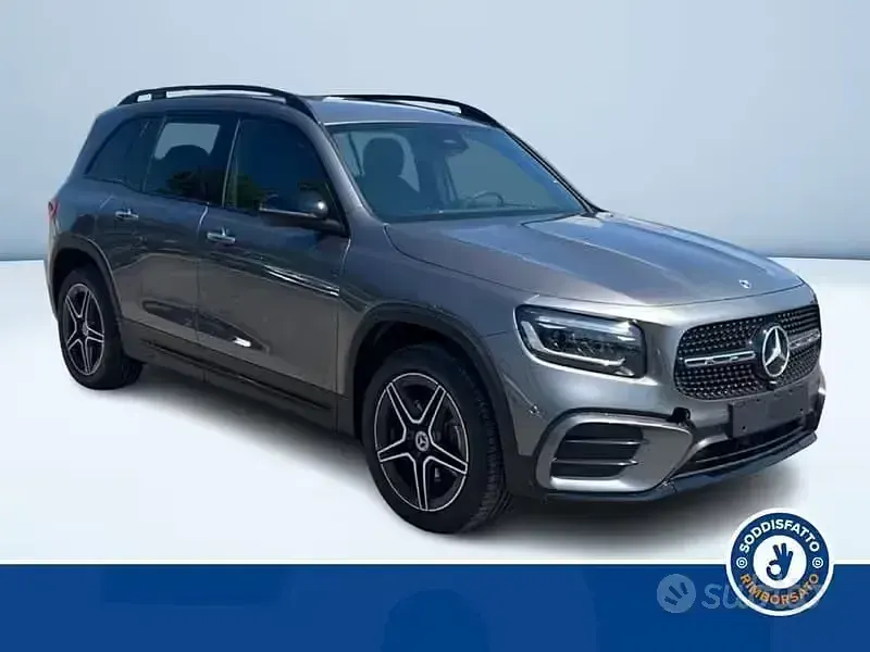 Nuova Mercedes GLB200 AMG 150 CV (110 kW) 2026 Grigio SUV