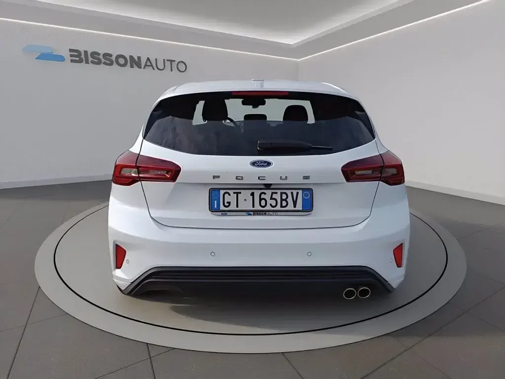 Usata Ford Focus ST-Line 125 CV (91 kW) 2024 Bianco frozen Berlina