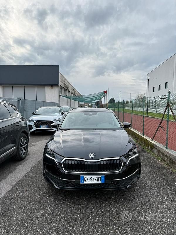 Usata Skoda Octavia Selection 150 CV (110 kW) 2024 Nero Station wagon