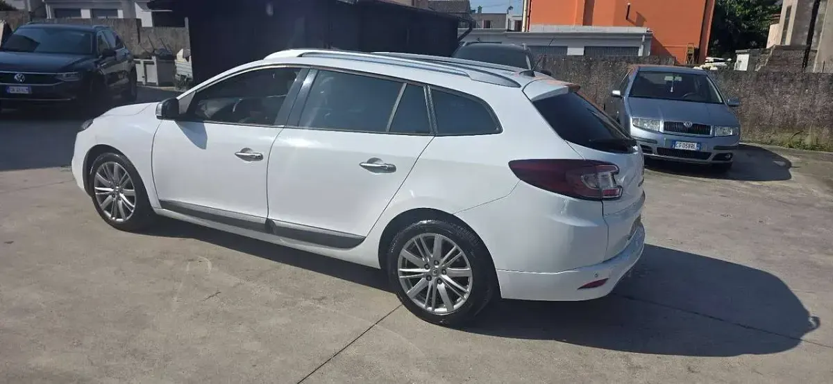 Usata Renault Mégane GT Line GT-Line 110 CV (80 kW) 2011 Bianco Station wagon
